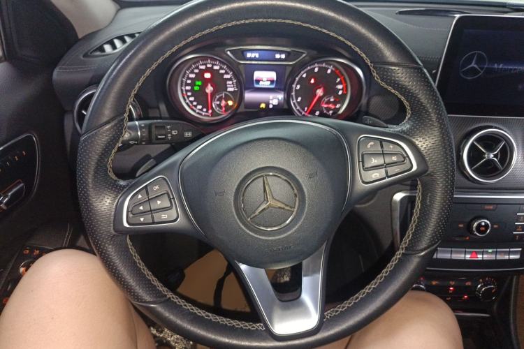 Used Mercedes-Benz GLA 2018 GLA 200 Fashion Model
