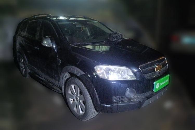 Used Chevrolet Captiva 2010 3.2 AT 7-Seater Flagship Edition Front Right 45 Deg