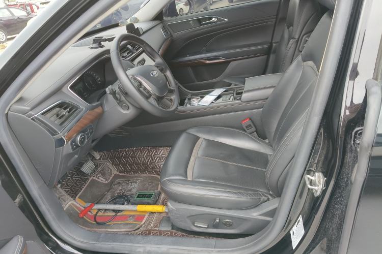 Used Ford Taurus 2017 EcoBoost 325 V6 Flagship Model Left Front Seat