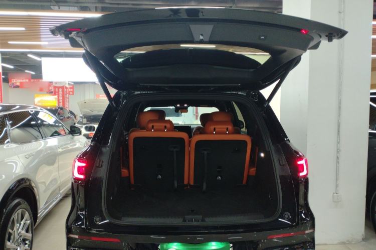 Used Geely Galaxy Galaxy M9 2025 Model 100km Two-Wheel-Drive Smart Navigation Edition