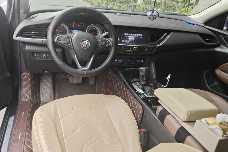 Used Buick Regal 2019 20T Luxury Model China VI Standard Center Console