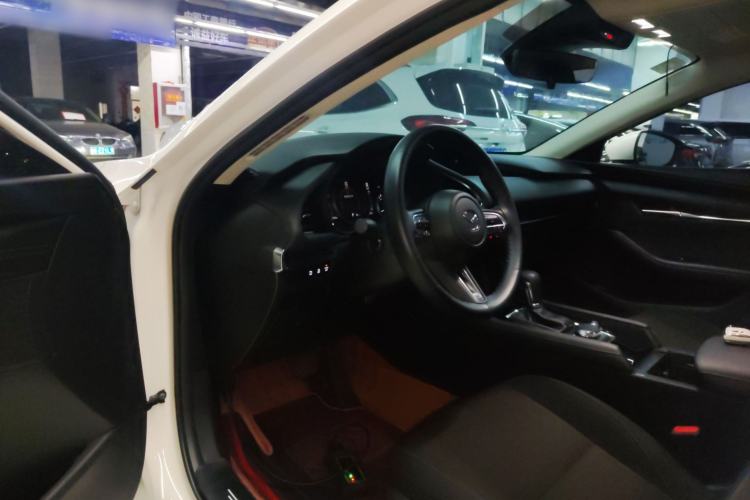 Used Mazda 3 Axela 2023 2.0L Automatic ZhiXuan Edition
