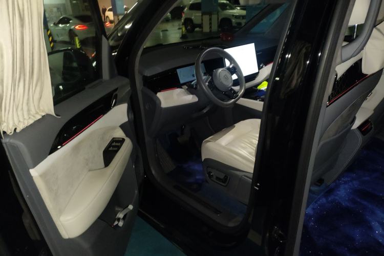 Used Zeekr 009 2022 WE Edition