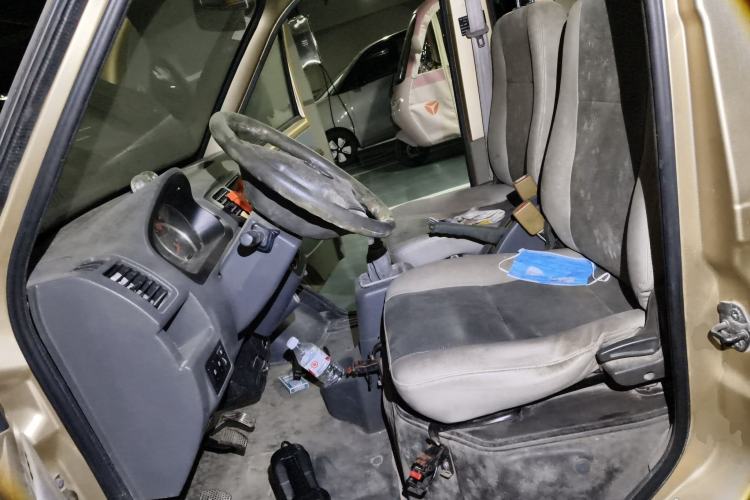 Used BAIC Weiwang 205 2013 1.0L Xingye version Left Front Seat