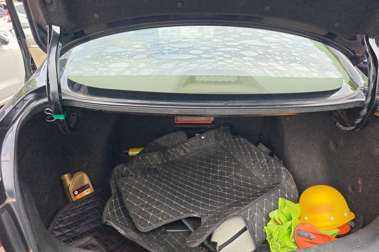 Used Nissan Sylphy 2012 Classic 1.6XE Manual Comfort Edition Trunk