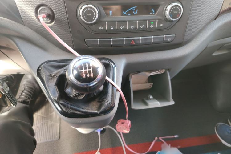 Used Foton Toano 2022 2.0T Manual Urban Edition Short Wheelbase Mid-Height Design Rear Single Tire 5/6/9-Seater Configuration 4F20TC3