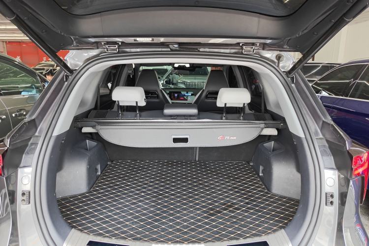 Used CHANGAN CS75 PLUS 2023 3rd Generation 1.5T Automatic Pilot Model Trunk