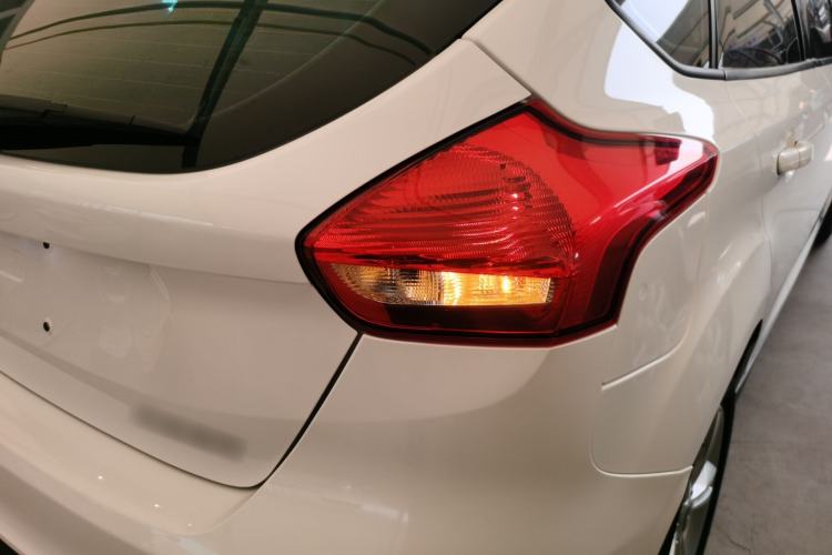 Used Ford Focus 2018 Hatchback Classic 1.6L Automatic Comfort Plus SmartDrive Edition