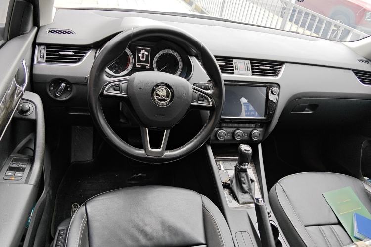 Used Skoda Octavia 2019 TSI280 DSG Flagship Edition
