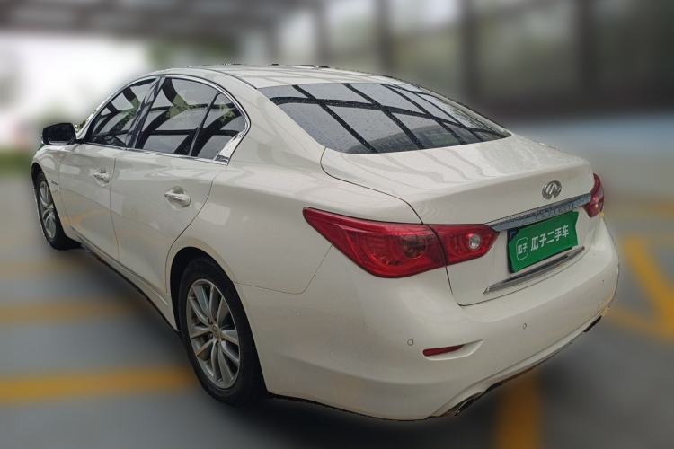 Used Infiniti Q50 2014 2.0T Comfort Edition

