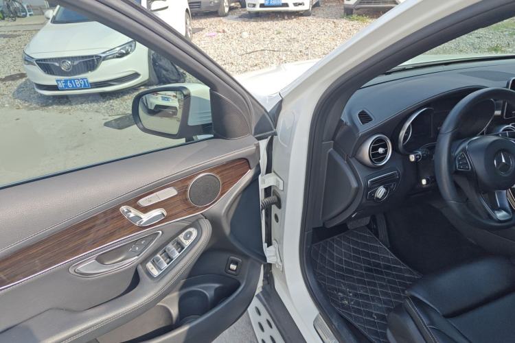 Used Mercedes-Benz GLC 2017 GLC 260 4MATIC Dynamic Edition
