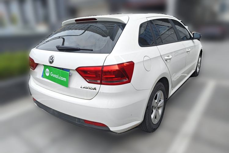 Used Volkswagen Gran Lavida 2013 1.6L Manual Fashion Model Rear Right 45 Deg