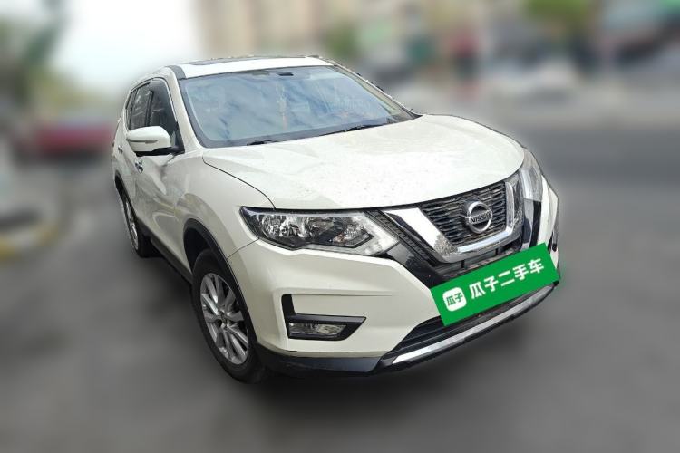 Used Nissan X-Trail 2017 2.0L CVT Comfort Edition 2WD Front Right 45 Deg