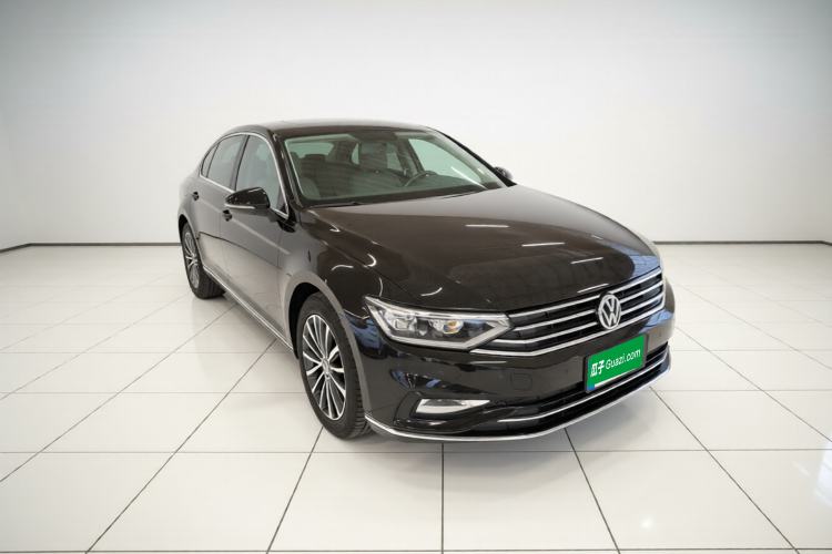 Used Volkswagen Magotan 2020 280TSI DSG Comfort Edition Exterior 1
