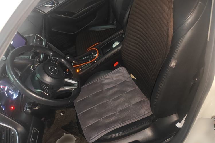 Used Mazda 3 Axela 2017 Hatchback 2.0L Automatic Sport Model China V Emission Standard
