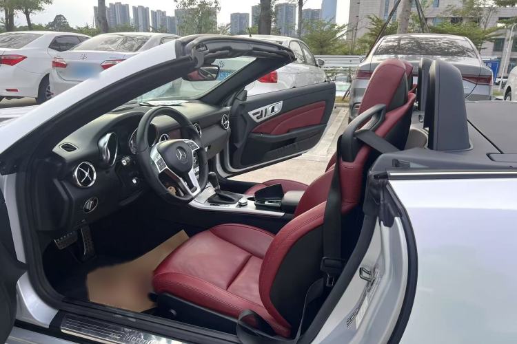 Used Mercedes-Benz SLK-Class 2011 SLK 200 Fashion Model
