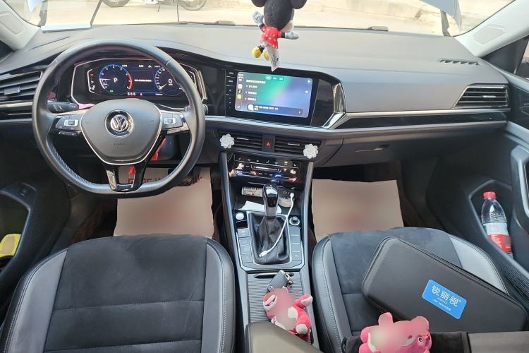 Used Volkswagen Sagitar 2021 280TSI DSG Excellence Edition Center Console