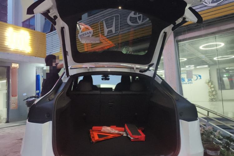 Used Tesla Model Y 2026 Rear-Drive Model
