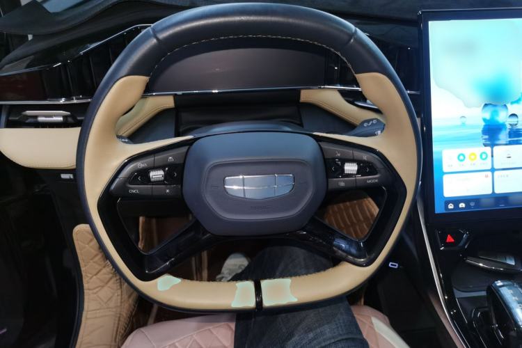 Used Geely Auto FX11 2023 1.5TD DCT Prestige Edition
