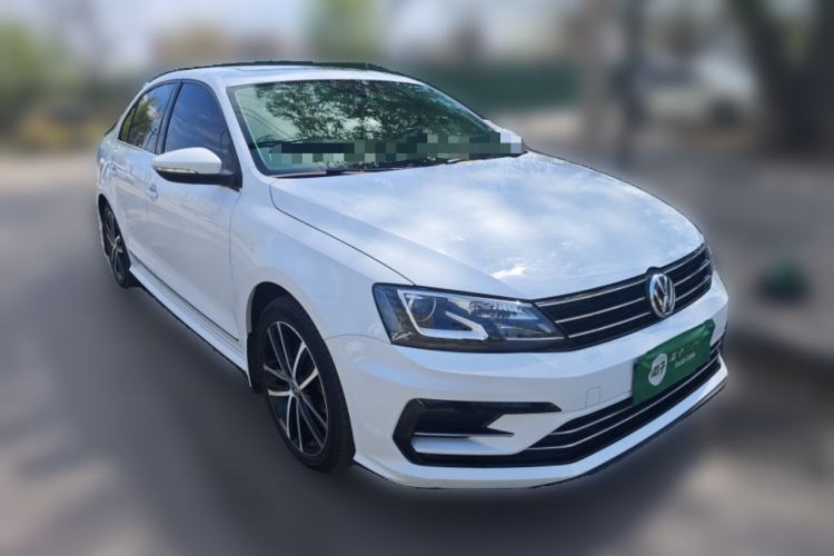 Used Volkswagen Sagitar 2018 280TSI DSG Ignite Edition Front Right 45 Deg