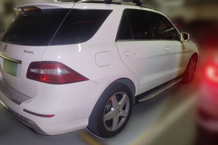 Used Mercedes-Benz M-Class 2014 ML 400 4MATIC Luxury Model
