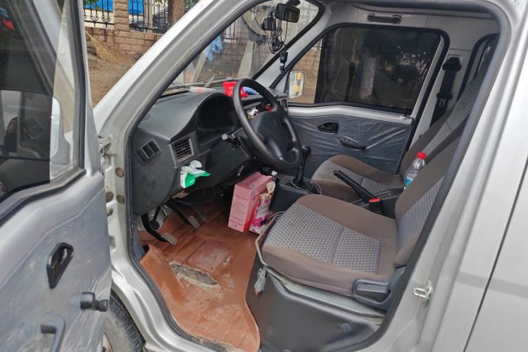 Used Wuling Zhiguang Small Truck 2023 1.5L Double-Cab LAR