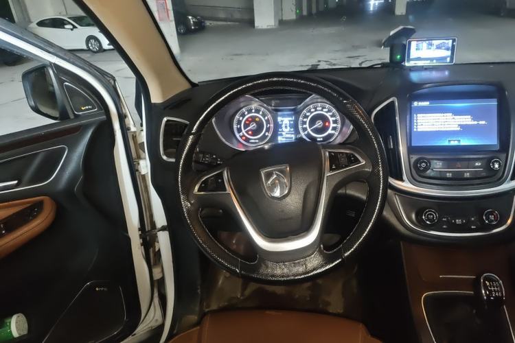 Used Baojun 560 2017 Rhythmic Edition 1.5T Manual Enjoyment Model
