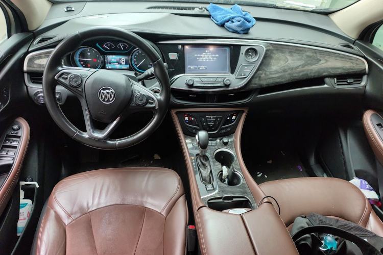 Used Buick Envision 2014 28T Four-Wheel Drive Elite Model Center Console