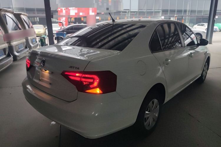 Used Volkswagen Jetta 2017 1.4L Manual Fashion Edition
