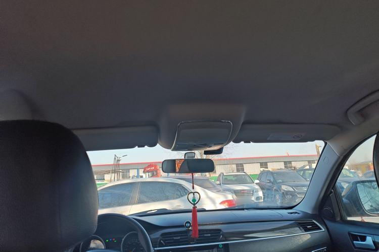 Used Zotye T600 2015 1.5T Manual Luxury Model Headliner