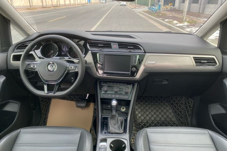 Used Volkswagen Touran 2018 Volkswagen Touran L 280TSI DSG Comfort Edition 7 Seats China VI Standard