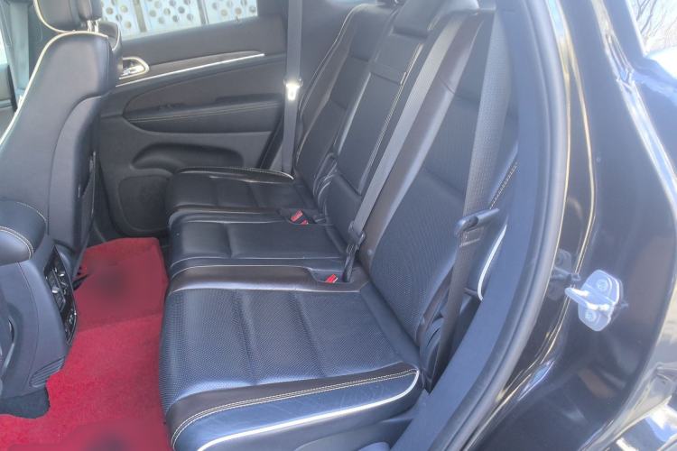 Used Jeep Grand Cherokee 2015 3.6L Luxury Navigation Edition
