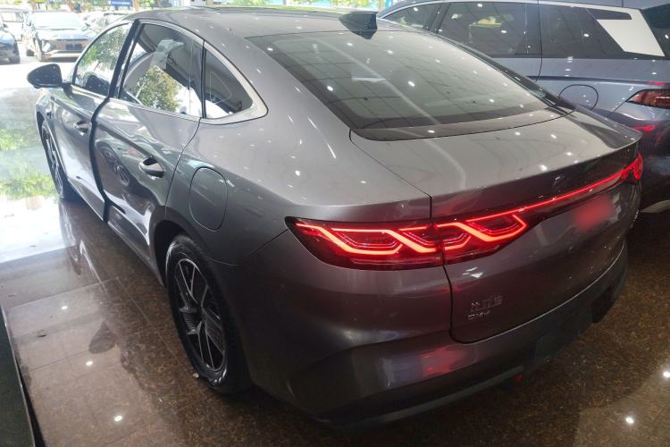 Used BYD Qin L 2025 DM-i Smart Drive 120KM Leading Model
