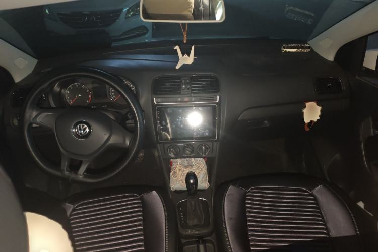 Used Volkswagen Polo 2018 1.5L Automatic Advanced Driving Model Center Console