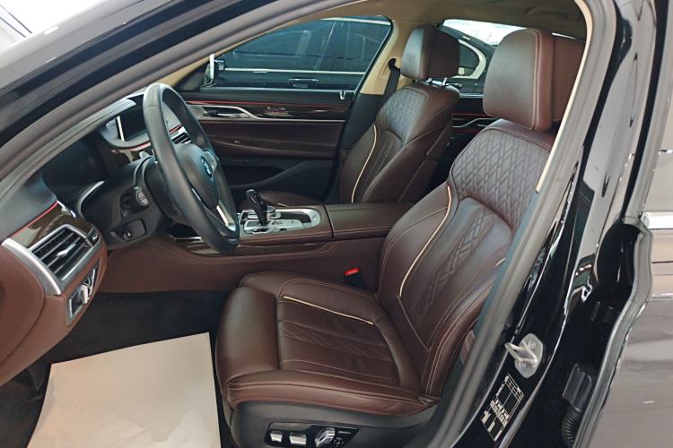 Used BMW 7 Series 2021 730Li Luxury Package Left Front Seat