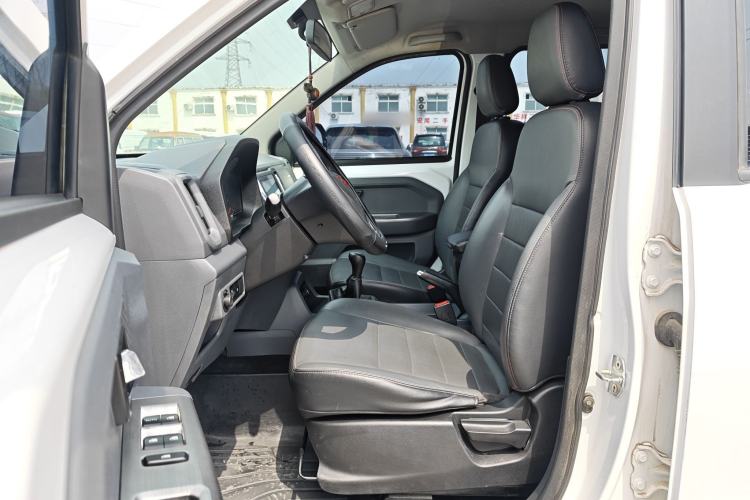 Used Wuling Zhengtu 2021 1.5L Adventure LAR Interior 5