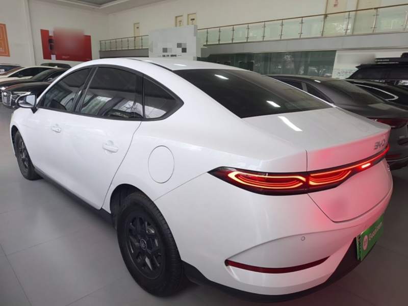 Used BYD Qin PLUS 2025 DM-i Smart Drive 55KM Leading Model — 4