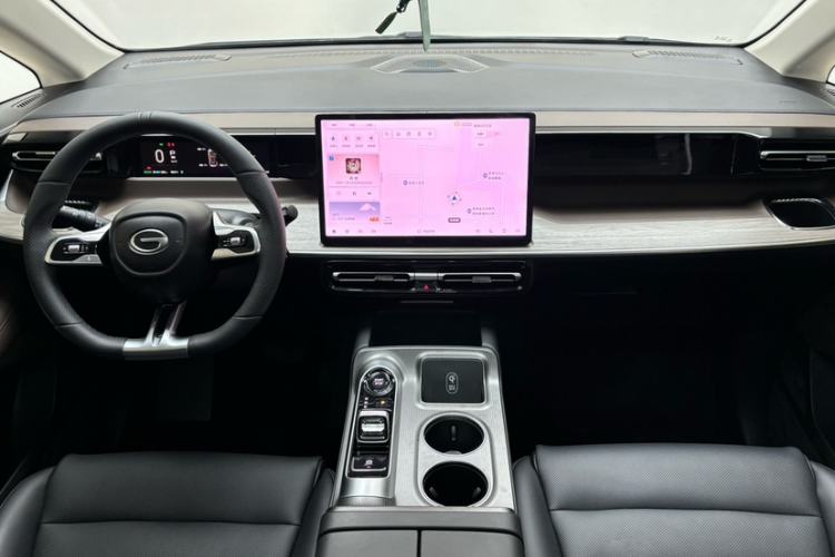 Used GAC Trumpchi E8 2024 Honor Series 2.0L Honor Edition Interior 3