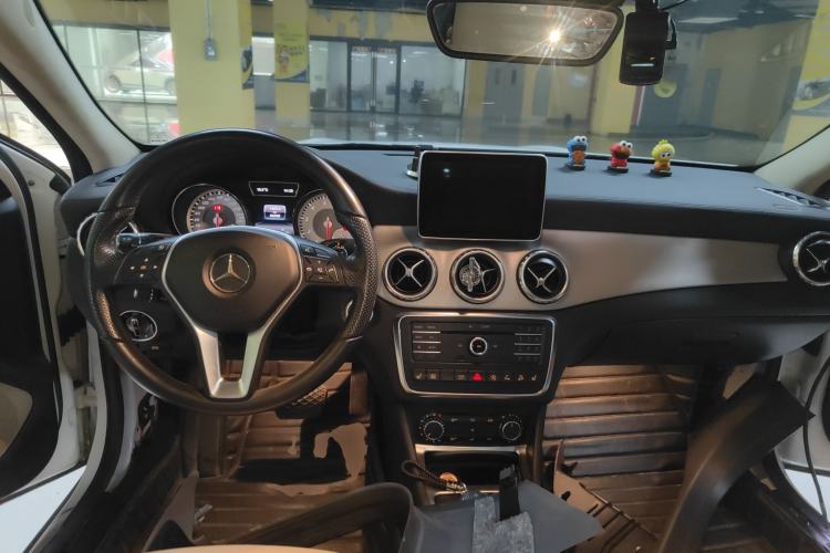 Used Mercedes-Benz GLA 2015 GLA 220 4MATIC Luxury Model