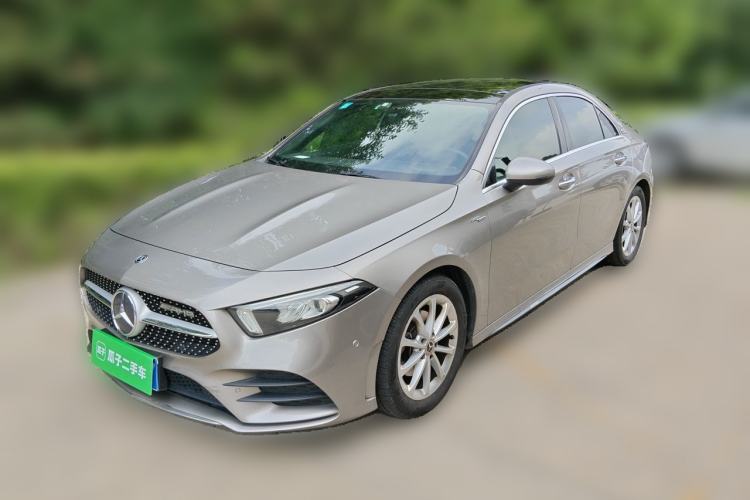 Used Mercedes-Benz A-Class 2019 A 200 L Sport Sedan Guazi used car, China used car export, Used car for sale, Used cars, Cheapest cars for sale