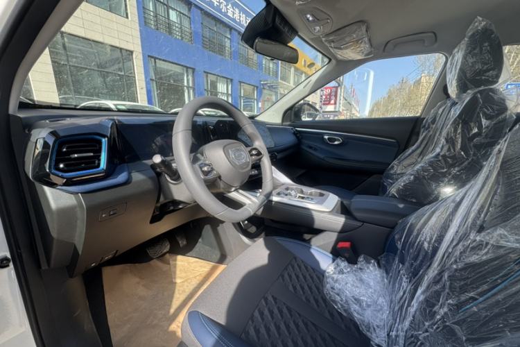 Used GAC Trumpchi GS3 2026 Model Shadow Speed 270T Dynamic Edition Interior 1