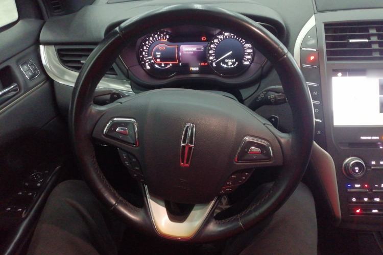 Used Lincoln MKC 2017 2.0T Two-Wheel Drive Deluxe Edition