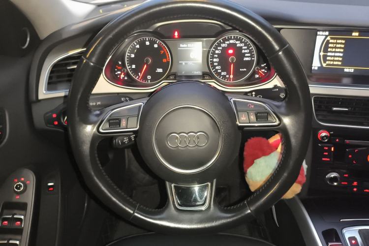 Used Audi A4L 2016 45 TFSI Collection Edition quattro Personalized Sports Model
