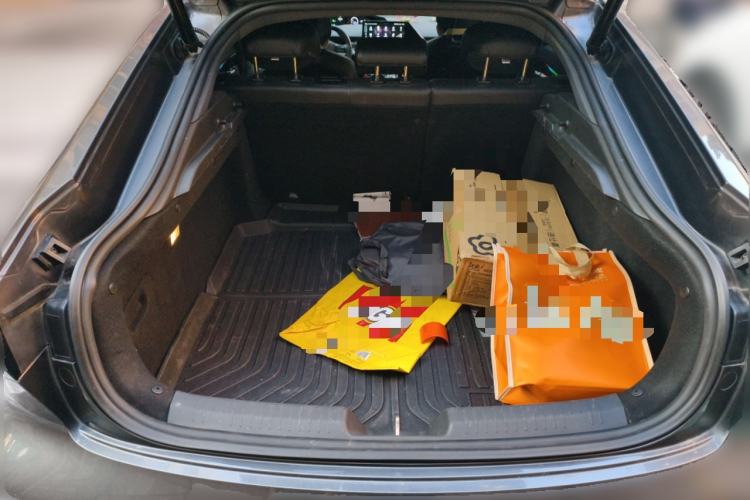 Used Changan UNI-V iDD 2023 ZhiDian iDD 1.5T 113km ZhiKu Model
