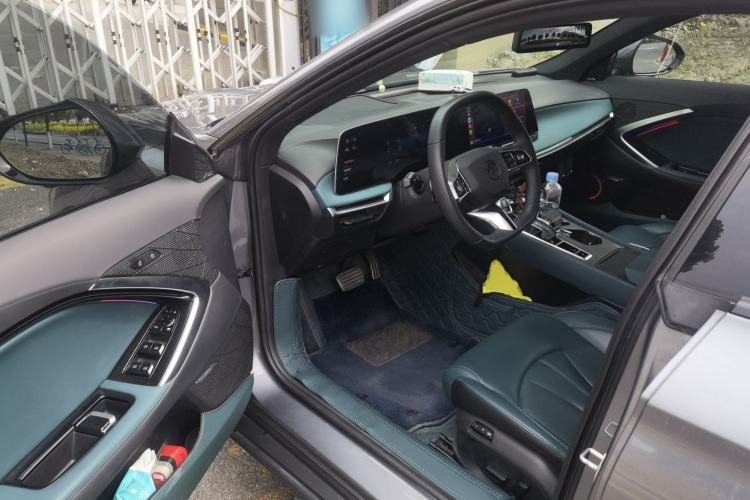 Used MG 7 2023 2.0T Automatic Trophy+ Ignition Glory Edition