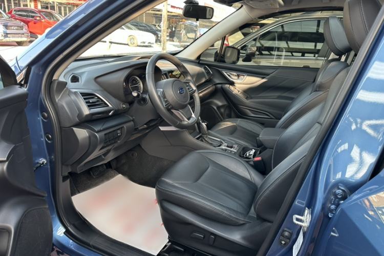 Used Subaru Forester 2021 2.0i Luxury Edition Interior 9