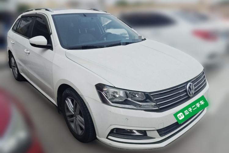 Used Volkswagen Gran Lavida 2017 180TSI DSG Comfort Edition Front Right 45 Deg