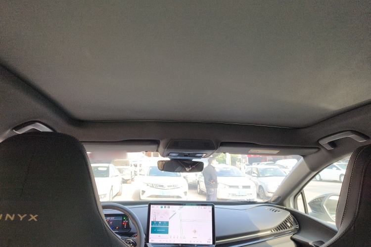 Used Volkswagen ID.UNYX 2024 Pro Long-Range Version
