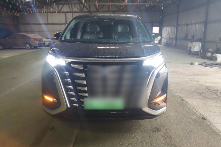 Used Denza D9 2024 DM-i 980 Four-Wheel Drive Prestige Model
