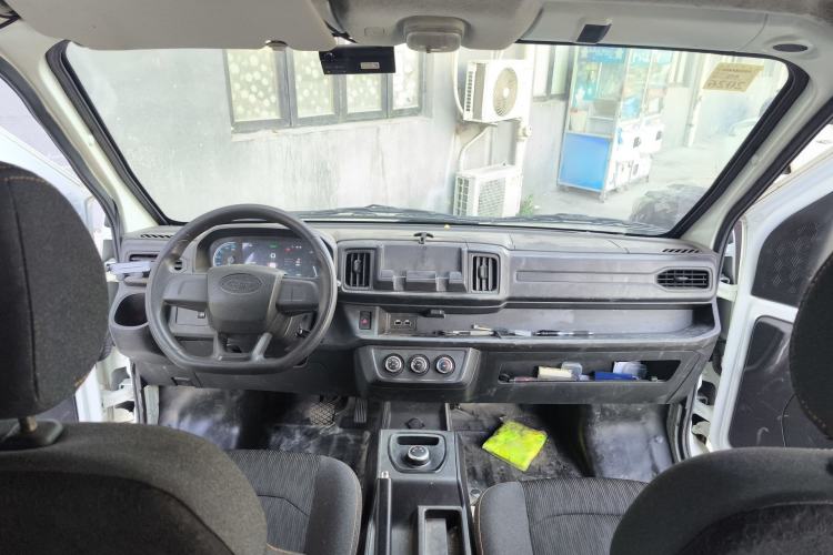 Used Karry Jiangtun 2023 Wide-body Edition AVIC Lithium Battery 38.64 kWh Center Console